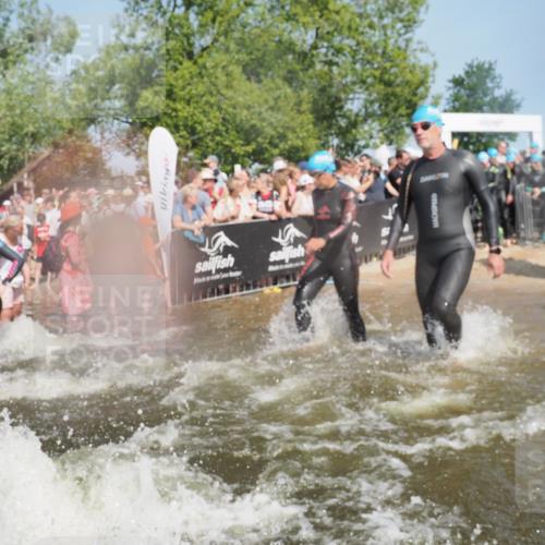 22.06.2025 - Viking Triathlon KatJ http://msf.ph/oto/8066935 22.06.2025 10:07:50 Schwimmen 16, 31, 76, 95, 102, 130, 263, 292, 372, 453, 477, 503, 624, 650 meine-sportfotos.de