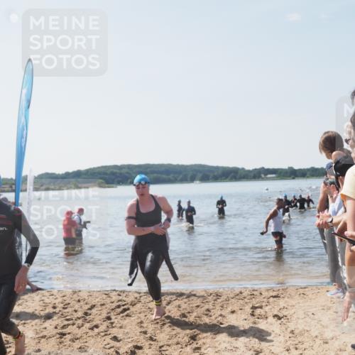 22.06.2025 - Viking Triathlon MichiJ http://msf.ph/oto/8066936 22.06.2025 10:35:51 Schwimmen 47, 265, 377, 552 meine-sportfotos.de