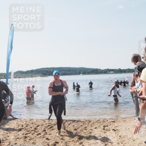 22.06.2025 - Viking Triathlon MichiJ http://msf.ph/oto/8066937 22.06.2025 10:35:51 Schwimmen 47, 265, 377, 552 meine-sportfotos.de