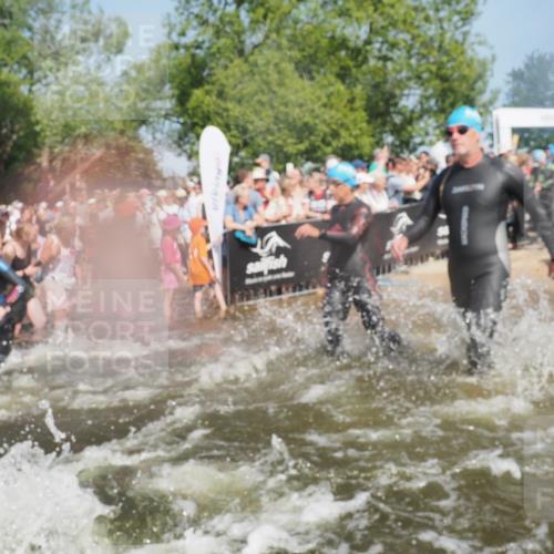 22.06.2025 - Viking Triathlon KatJ http://msf.ph/oto/8066940 22.06.2025 10:07:50 Schwimmen 16, 31, 76, 95, 102, 130, 263, 292, 372, 453, 477, 503, 624, 650 meine-sportfotos.de