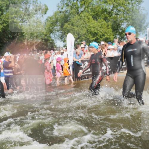 22.06.2025 - Viking Triathlon KatJ http://msf.ph/oto/8066945 22.06.2025 10:07:50 Schwimmen 16, 31, 76, 95, 102, 130, 263, 292, 372, 453, 477, 503, 624, 650 meine-sportfotos.de