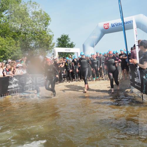 22.06.2025 - Viking Triathlon KatJ http://msf.ph/oto/8066956 22.06.2025 10:07:52 Schwimmen 16, 31, 76, 95, 102, 130, 263, 292, 372, 453, 477, 503, 624, 650 meine-sportfotos.de