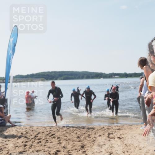 22.06.2025 - Viking Triathlon MichiJ http://msf.ph/oto/8066957 22.06.2025 10:36:09 Schwimmen 19, 313, 334, 377, 407, 448, 636 meine-sportfotos.de