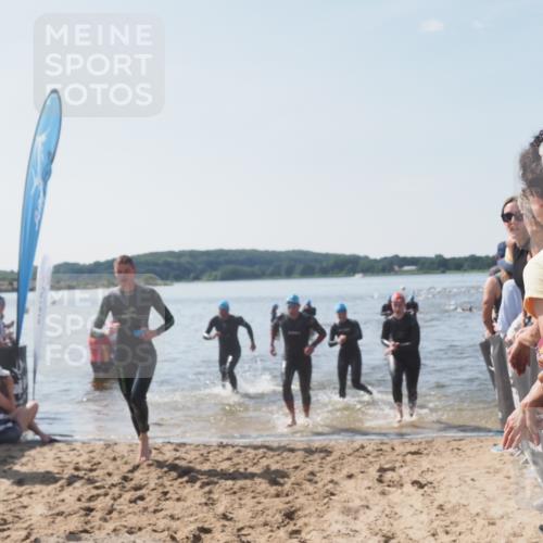 22.06.2025 - Viking Triathlon MichiJ http://msf.ph/oto/8066964 22.06.2025 10:36:10 Schwimmen 19, 101, 313, 334, 377, 407, 448, 636 meine-sportfotos.de