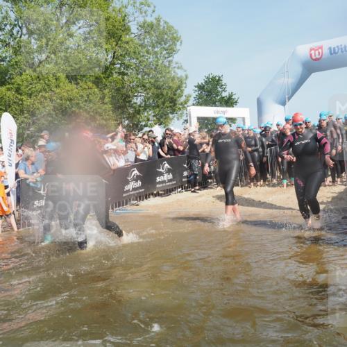 22.06.2025 - Viking Triathlon KatJ http://msf.ph/oto/8066968 22.06.2025 10:07:53 Schwimmen 31, 76, 95, 102, 130, 263, 292, 372, 453, 477, 503, 624, 650 meine-sportfotos.de