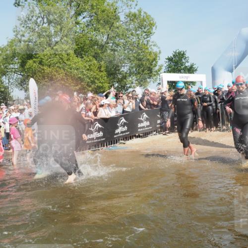 22.06.2025 - Viking Triathlon KatJ http://msf.ph/oto/8066973 22.06.2025 10:07:54 Schwimmen 31, 76, 95, 130, 292, 308, 372, 412, 452, 453, 477, 523, 647, 650 meine-sportfotos.de