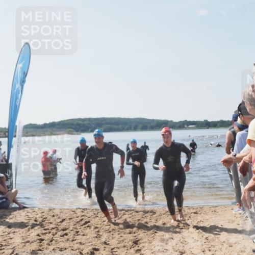 22.06.2025 - Viking Triathlon MichiJ http://msf.ph/oto/8066976 22.06.2025 10:36:11 Schwimmen 19, 101, 313, 334, 377, 407, 448, 636 meine-sportfotos.de