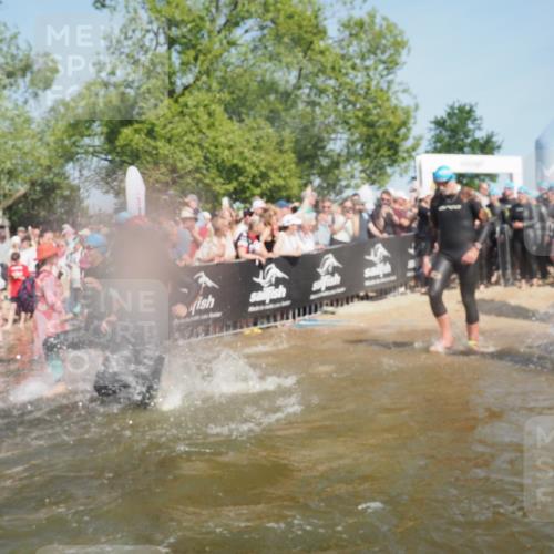 22.06.2025 - Viking Triathlon KatJ http://msf.ph/oto/8066978 22.06.2025 10:07:54 Schwimmen 31, 76, 95, 130, 292, 308, 372, 412, 452, 453, 477, 523, 647, 650 meine-sportfotos.de