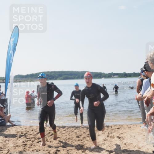 22.06.2025 - Viking Triathlon MichiJ http://msf.ph/oto/8066979 22.06.2025 10:36:12 Schwimmen 19, 101, 313, 334, 377, 407, 448, 636 meine-sportfotos.de