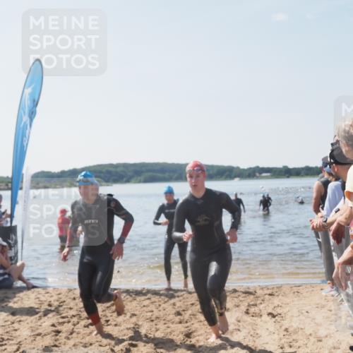 22.06.2025 - Viking Triathlon MichiJ http://msf.ph/oto/8066981 22.06.2025 10:36:12 Schwimmen 19, 101, 313, 334, 377, 407, 448, 636 meine-sportfotos.de