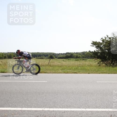 22.06.2025 - Viking Triathlon Yannick Fuchs http://msf.ph/oto/8067057 22.06.2025 11:04:59 Radfahren 156, 182, 370 meine-sportfotos.de