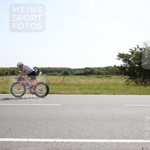 22.06.2025 - Viking Triathlon Yannick Fuchs http://msf.ph/oto/8067059 22.06.2025 11:05:01 Radfahren 156, 182, 370, 553 meine-sportfotos.de