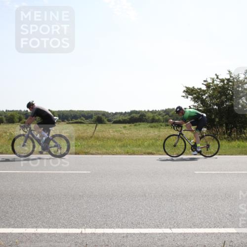 22.06.2025 - Viking Triathlon Yannick Fuchs http://msf.ph/oto/8067101 22.06.2025 11:06:46 Radfahren 41, 54, 81, 181, 194, 275, 505, 624 meine-sportfotos.de
