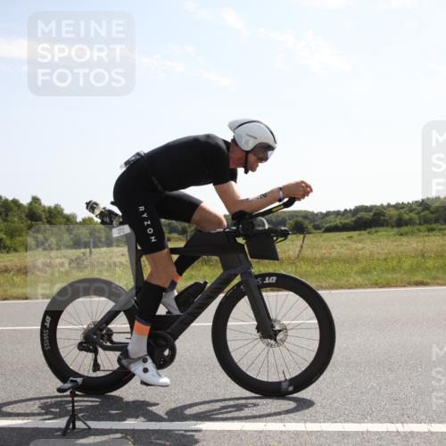 22.06.2025 - Viking Triathlon Yannick Fuchs http://msf.ph/oto/8067218 22.06.2025 11:09:12 Radfahren 15, 66, 159, 186, 272, 327, 447, 627 meine-sportfotos.de