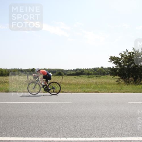 22.06.2025 - Viking Triathlon Yannick Fuchs http://msf.ph/oto/8067305 22.06.2025 11:14:07 Radfahren 130, 223 meine-sportfotos.de