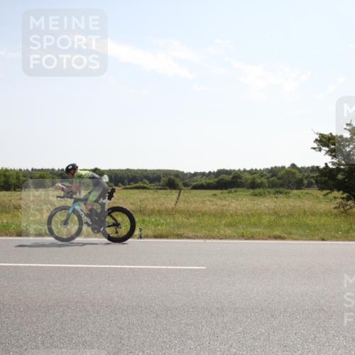 22.06.2025 - Viking Triathlon Yannick Fuchs http://msf.ph/oto/8067324 22.06.2025 11:14:49 Radfahren 36, 261, 425 meine-sportfotos.de