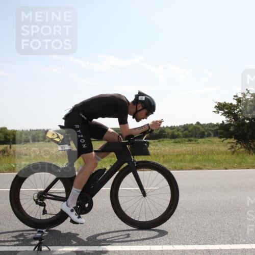 22.06.2025 - Viking Triathlon Yannick Fuchs http://msf.ph/oto/8067420 22.06.2025 11:18:08 Radfahren 193, 207, 429 meine-sportfotos.de