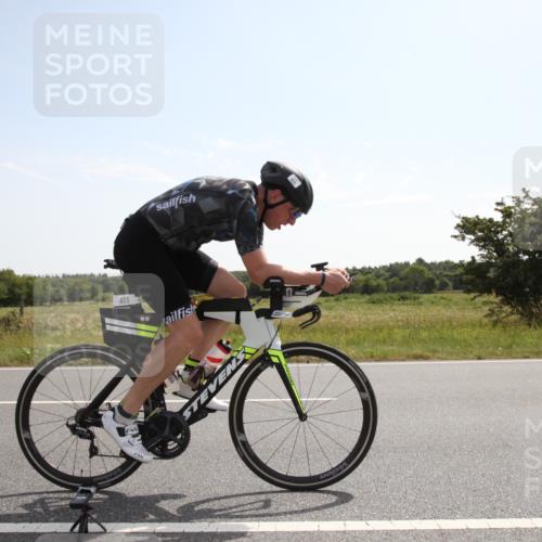 22.06.2025 - Viking Triathlon Yannick Fuchs http://msf.ph/oto/8067649 22.06.2025 11:21:34 Radfahren 70, 296, 469, 550, 643 meine-sportfotos.de