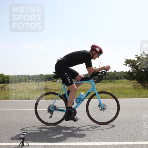 22.06.2025 - Viking Triathlon Yannick Fuchs http://msf.ph/oto/8067671 22.06.2025 11:21:59 Radfahren 80, 304 meine-sportfotos.de