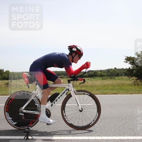 22.06.2025 - Viking Triathlon Yannick Fuchs http://msf.ph/oto/8067968 22.06.2025 11:58:48 Radfahren 616, 631 meine-sportfotos.de
