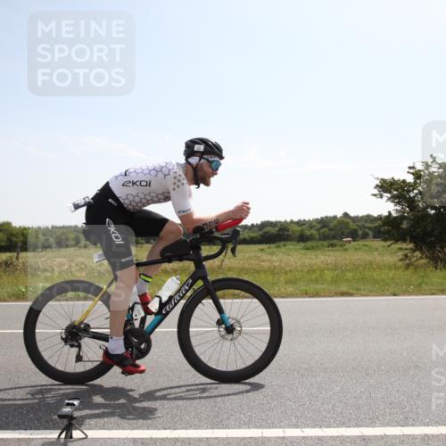 22.06.2025 - Viking Triathlon Yannick Fuchs http://msf.ph/oto/8068023 22.06.2025 11:24:13 Radfahren 313, 396 meine-sportfotos.de