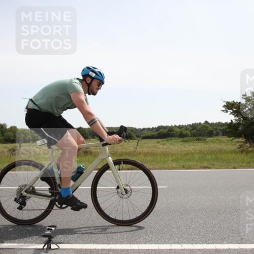 22.06.2025 - Viking Triathlon Yannick Fuchs http://msf.ph/oto/8068177 22.06.2025 12:00:43 Radfahren 98, 305, 439, 457 meine-sportfotos.de
