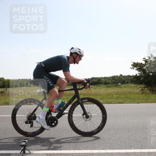 22.06.2025 - Viking Triathlon Yannick Fuchs http://msf.ph/oto/8068224 22.06.2025 11:25:30 Radfahren 90, 185, 195, 198, 228, 384, 390, 401, 534 meine-sportfotos.de