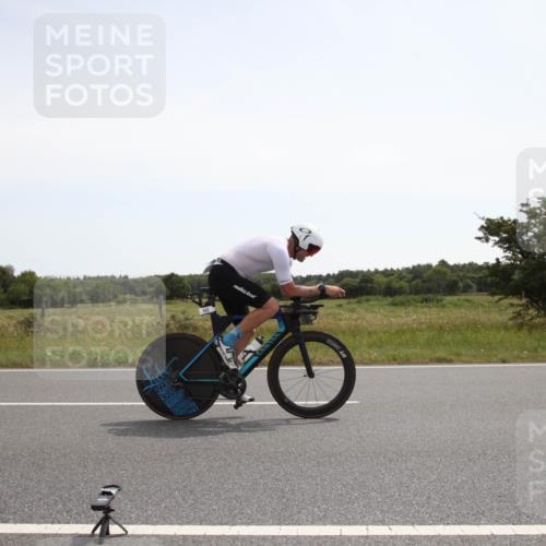 22.06.2025 - Viking Triathlon Yannick Fuchs http://msf.ph/oto/8068279 22.06.2025 12:01:49 Radfahren 147, 448 meine-sportfotos.de
