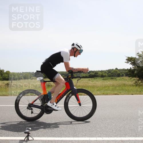 22.06.2025 - Viking Triathlon Yannick Fuchs http://msf.ph/oto/8068633 22.06.2025 12:03:50 Radfahren 60, 264 meine-sportfotos.de