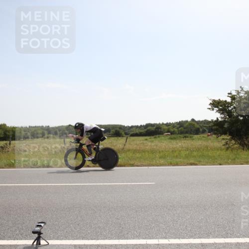 22.06.2025 - Viking Triathlon Yannick Fuchs http://msf.ph/oto/8068662 22.06.2025 11:29:06 Radfahren 14, 251, 310 meine-sportfotos.de