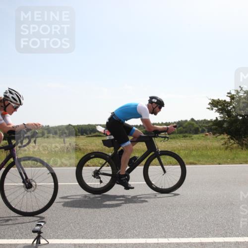 22.06.2025 - Viking Triathlon Yannick Fuchs http://msf.ph/oto/8068682 22.06.2025 11:29:24 Radfahren 43, 305, 389 meine-sportfotos.de
