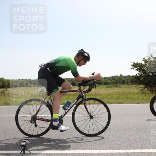 22.06.2025 - Viking Triathlon Yannick Fuchs http://msf.ph/oto/8068863 22.06.2025 11:30:24 Radfahren 99, 275, 324, 505, 530, 655, 657 meine-sportfotos.de