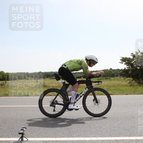 22.06.2025 - Viking Triathlon Yannick Fuchs http://msf.ph/oto/8069063 22.06.2025 11:32:17 Radfahren 220, 238, 450 meine-sportfotos.de
