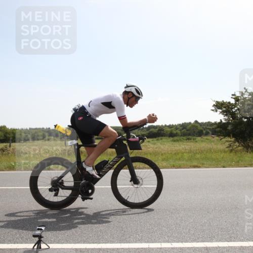 22.06.2025 - Viking Triathlon Yannick Fuchs http://msf.ph/oto/8069069 22.06.2025 11:32:19 Radfahren 220, 238, 450 meine-sportfotos.de