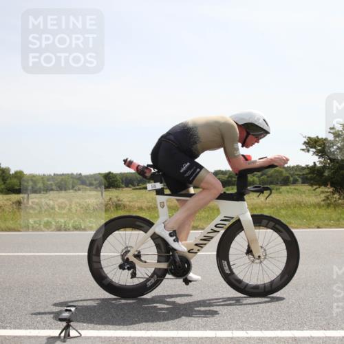 22.06.2025 - Viking Triathlon Yannick Fuchs http://msf.ph/oto/8069087 22.06.2025 12:07:02 Radfahren 518, 648 meine-sportfotos.de