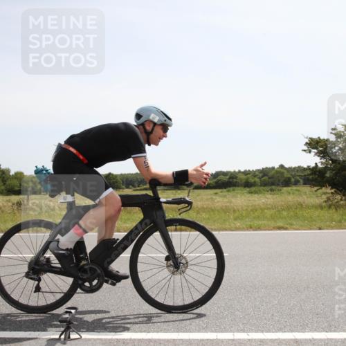22.06.2025 - Viking Triathlon Yannick Fuchs http://msf.ph/oto/8069182 22.06.2025 12:08:01 Radfahren 157, 325, 334 meine-sportfotos.de