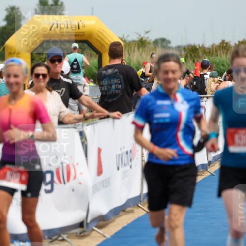 22.06.2025 - Viking Triathlon Michael Strokosch http://msf.ph/oto/8069390 22.06.2025 15:16:23 Ziel 630 meine-sportfotos.de