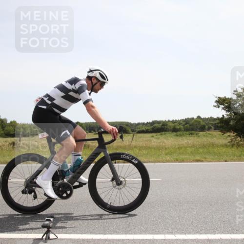 22.06.2025 - Viking Triathlon Yannick Fuchs http://msf.ph/oto/8069681 22.06.2025 12:11:12 Radfahren 107, 643, 658 meine-sportfotos.de