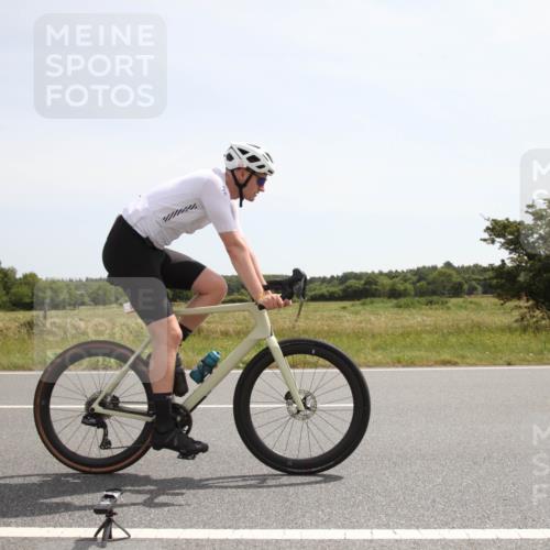22.06.2025 - Viking Triathlon Yannick Fuchs http://msf.ph/oto/8069688 22.06.2025 12:11:14 Radfahren 643, 658 meine-sportfotos.de