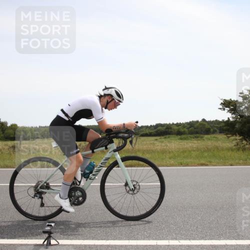 22.06.2025 - Viking Triathlon Yannick Fuchs http://msf.ph/oto/8070170 22.06.2025 12:15:34 Radfahren 22, 211, 275, 641 meine-sportfotos.de