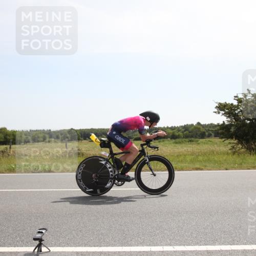 22.06.2025 - Viking Triathlon Yannick Fuchs http://msf.ph/oto/8070608 22.06.2025 11:42:55 Radfahren 2, 45, 74, 81, 414, 441, 610, 661 meine-sportfotos.de