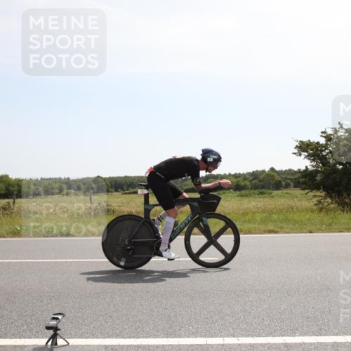 22.06.2025 - Viking Triathlon Yannick Fuchs http://msf.ph/oto/8070614 22.06.2025 11:42:56 Radfahren 2, 45, 81, 414, 441, 610, 661 meine-sportfotos.de
