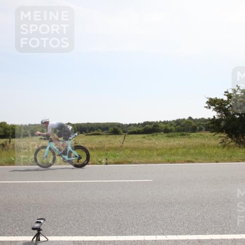 22.06.2025 - Viking Triathlon Yannick Fuchs http://msf.ph/oto/8070635 22.06.2025 11:43:07 Radfahren 76, 91, 332, 633 meine-sportfotos.de