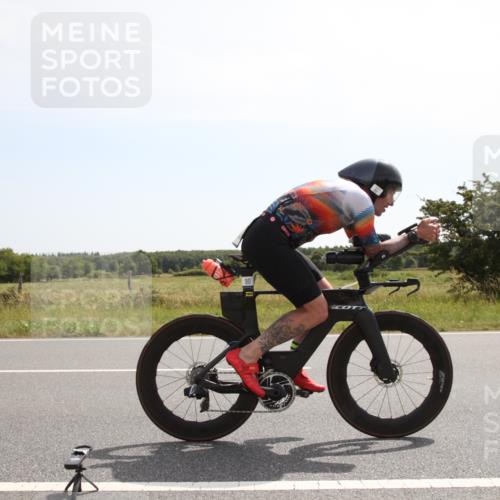 22.06.2025 - Viking Triathlon Yannick Fuchs http://msf.ph/oto/8071003 22.06.2025 11:46:00 Radfahren 90, 198, 401 meine-sportfotos.de