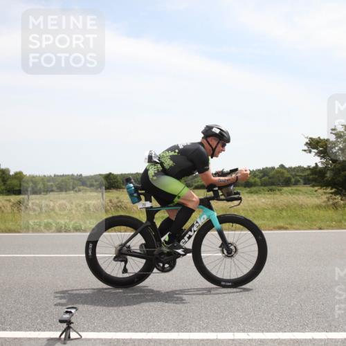 22.06.2025 - Viking Triathlon Yannick Fuchs http://msf.ph/oto/8071176 22.06.2025 12:24:51 Radfahren 50, 225, 261, 343, 399 meine-sportfotos.de