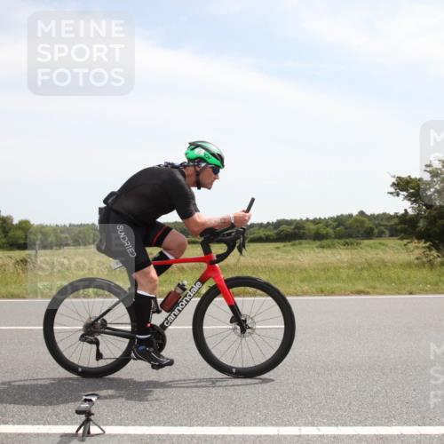 22.06.2025 - Viking Triathlon Yannick Fuchs http://msf.ph/oto/8071200 22.06.2025 12:24:57 Radfahren 215, 225, 300, 343, 410 meine-sportfotos.de