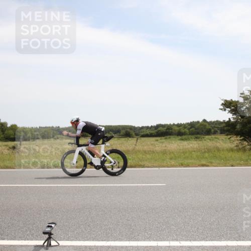 22.06.2025 - Viking Triathlon Yannick Fuchs http://msf.ph/oto/8071215 22.06.2025 12:25:02 Radfahren 264, 300 meine-sportfotos.de