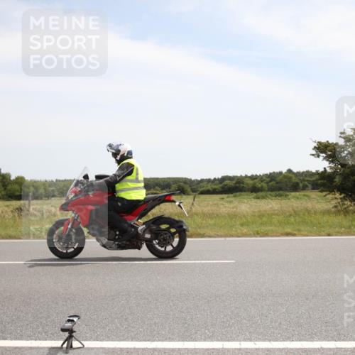 22.06.2025 - Viking Triathlon Yannick Fuchs http://msf.ph/oto/8071221 22.06.2025 12:25:04 Radfahren 264, 300 meine-sportfotos.de