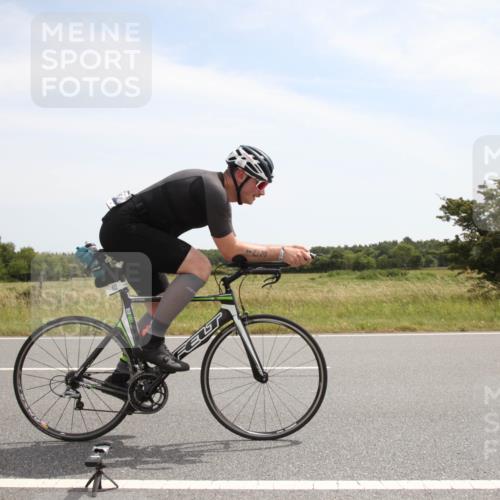 22.06.2025 - Viking Triathlon Yannick Fuchs http://msf.ph/oto/8071351 22.06.2025 12:26:08 Radfahren 70, 103, 304, 398 meine-sportfotos.de