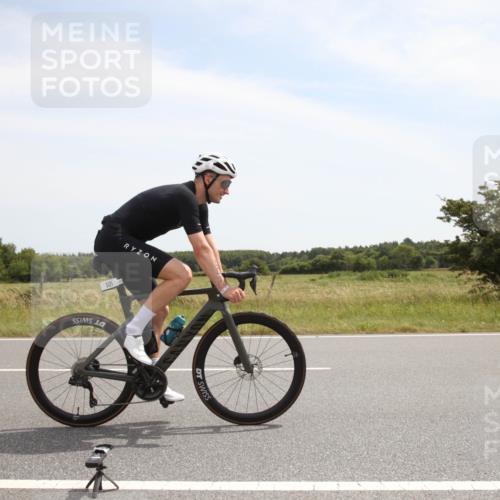 22.06.2025 - Viking Triathlon Yannick Fuchs http://msf.ph/oto/8071390 22.06.2025 12:26:27 Radfahren 246, 501 meine-sportfotos.de